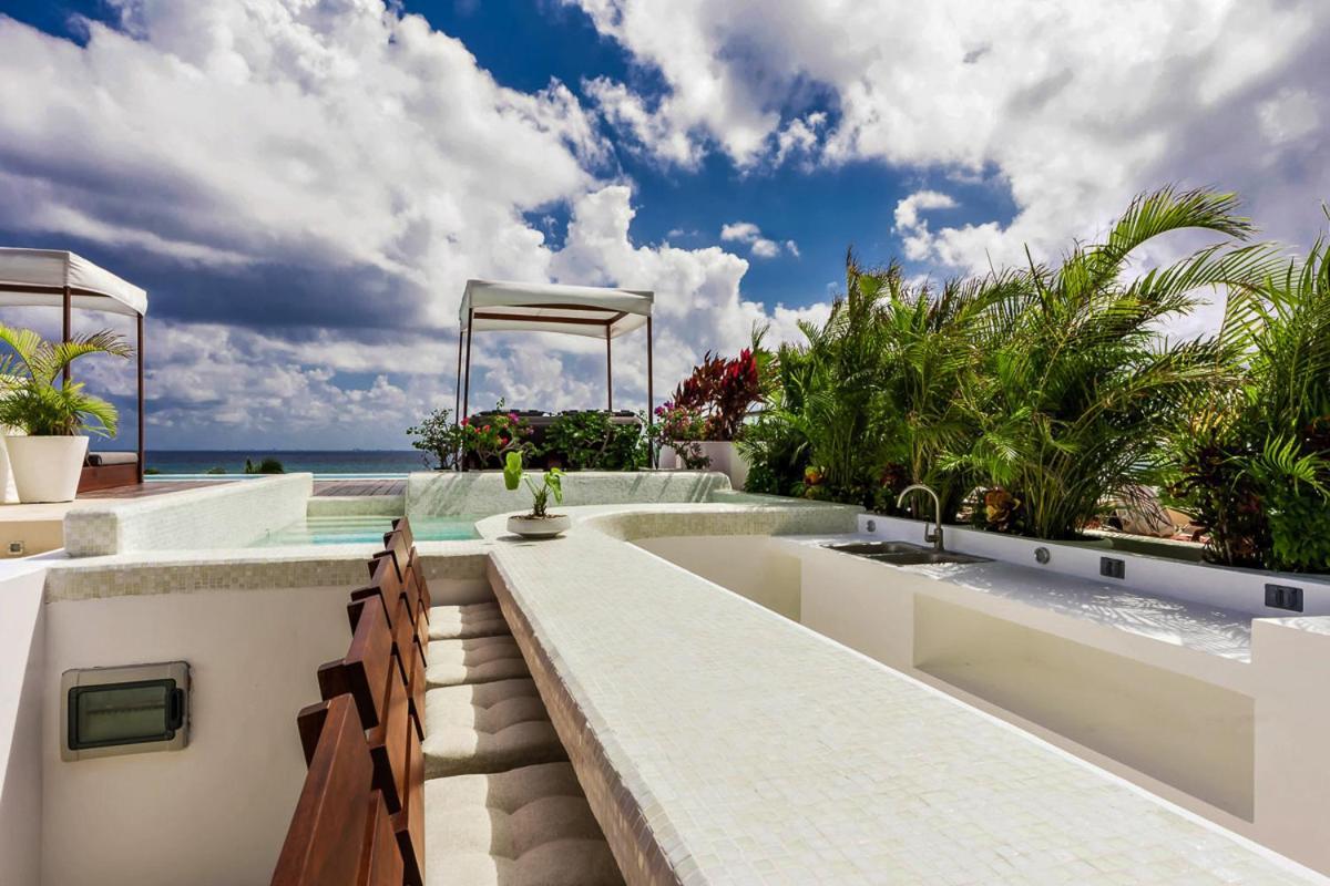 Villa Poblado De Apoyo Diamont Sleeps 22 With Pool&air Con Playa del Carmen