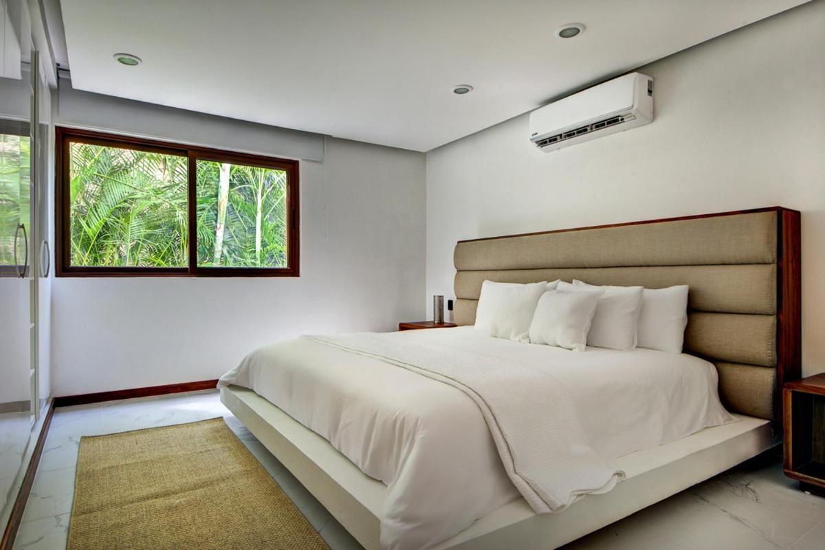 Poblado De Apoyo Diamont Sleeps 22 With Pool&air Con Villa Playa del Carmen