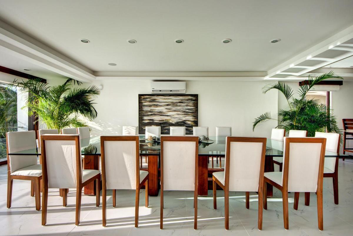 Villa Poblado De Apoyo Diamont Sleeps 22 With Pool&air Con Playa del Carmen